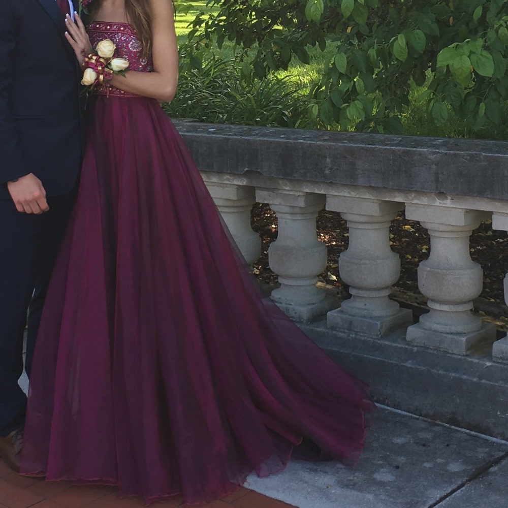 Sherri Hill prom dress